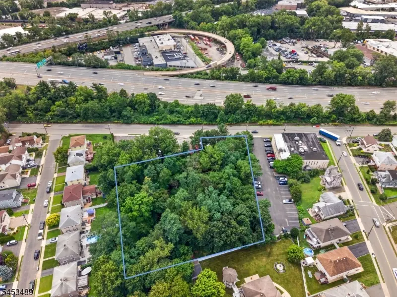 251 Molnar Dr, Elmwood Park, NJ 07407 - #2