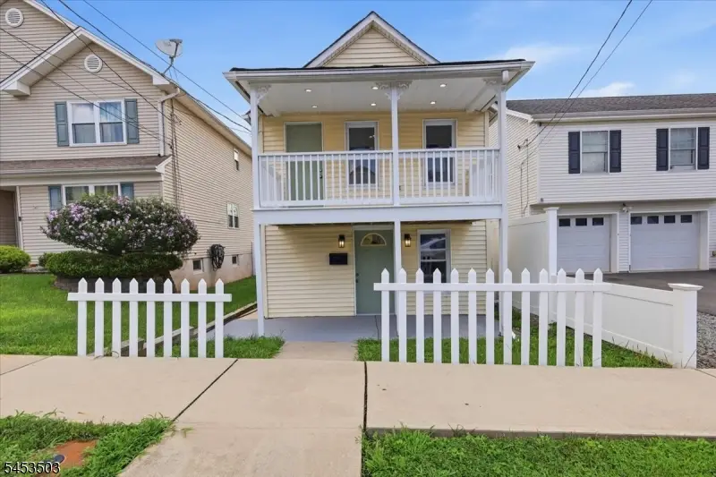 211 S 8th Ave, Manville, NJ 08835 - #2
