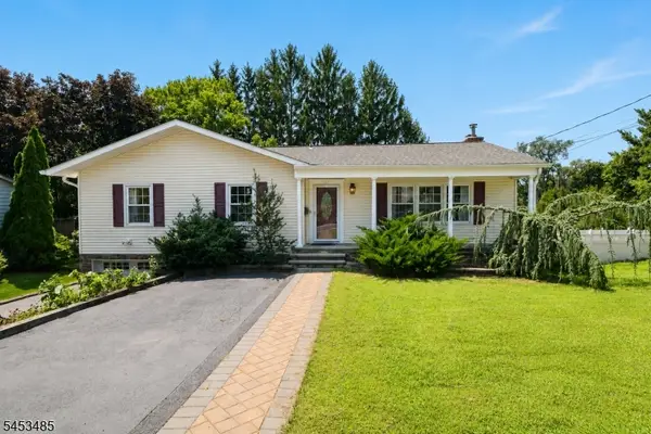 32 Grove St, Wharton Boro, NJ 07885