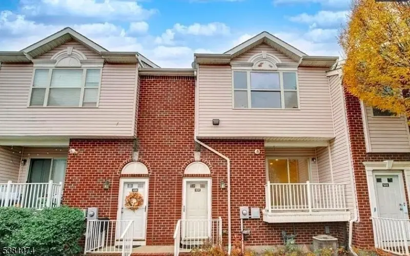 500 Great Beds Ct, Perth Amboy, NJ 08861 - #1