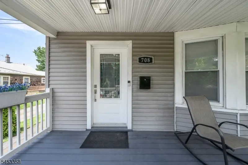 708 E Grand Ave, Rahway, NJ 07065 - #3