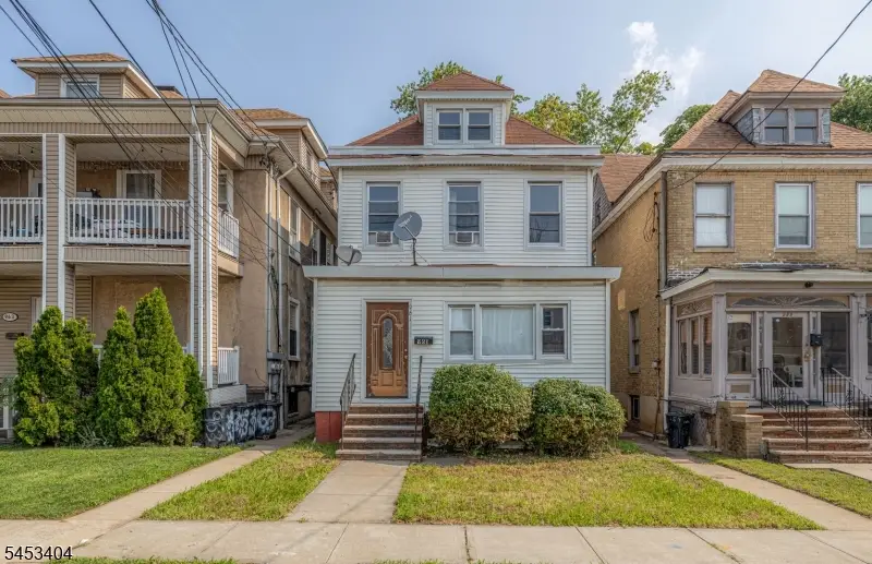 961 Lafayette St, Elizabeth, NJ 07201 - #1