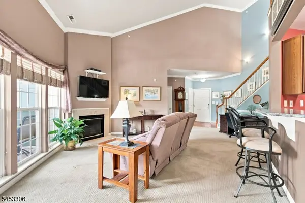 4 Waterman Ln #412, Hillsborough Twp., NJ 08844