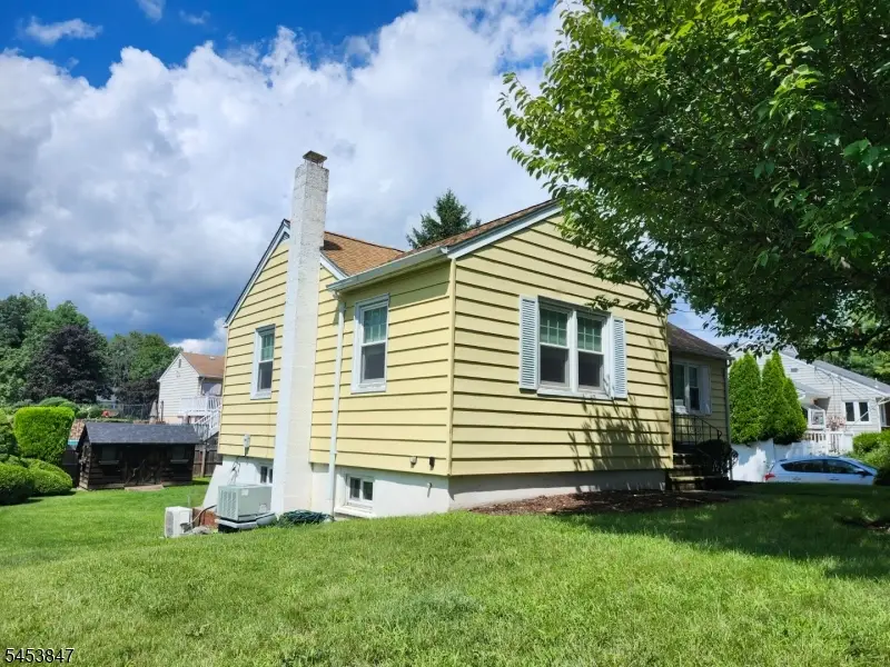 11 Bullens Ave, Preakness, NJ 07470 - #3