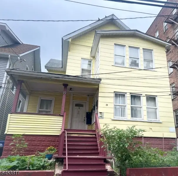 19 38th St, Irvington, NJ 07111 - #1
