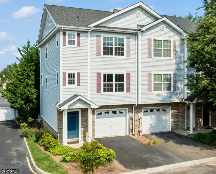 13 Ronald Dr, Franklin, NJ 08873 - #2