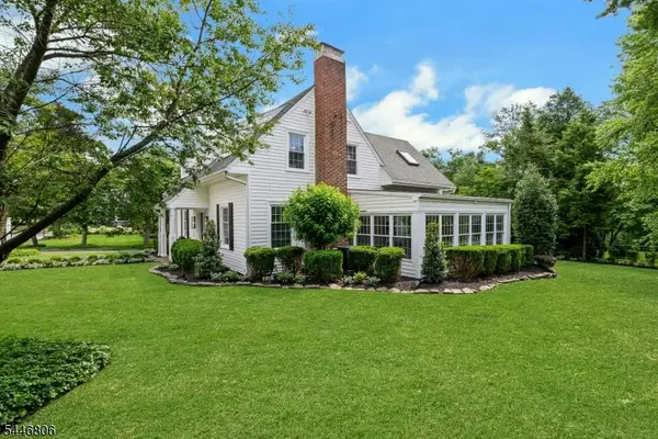 35 Hamilton Rd, Morristown Town, NJ 07960