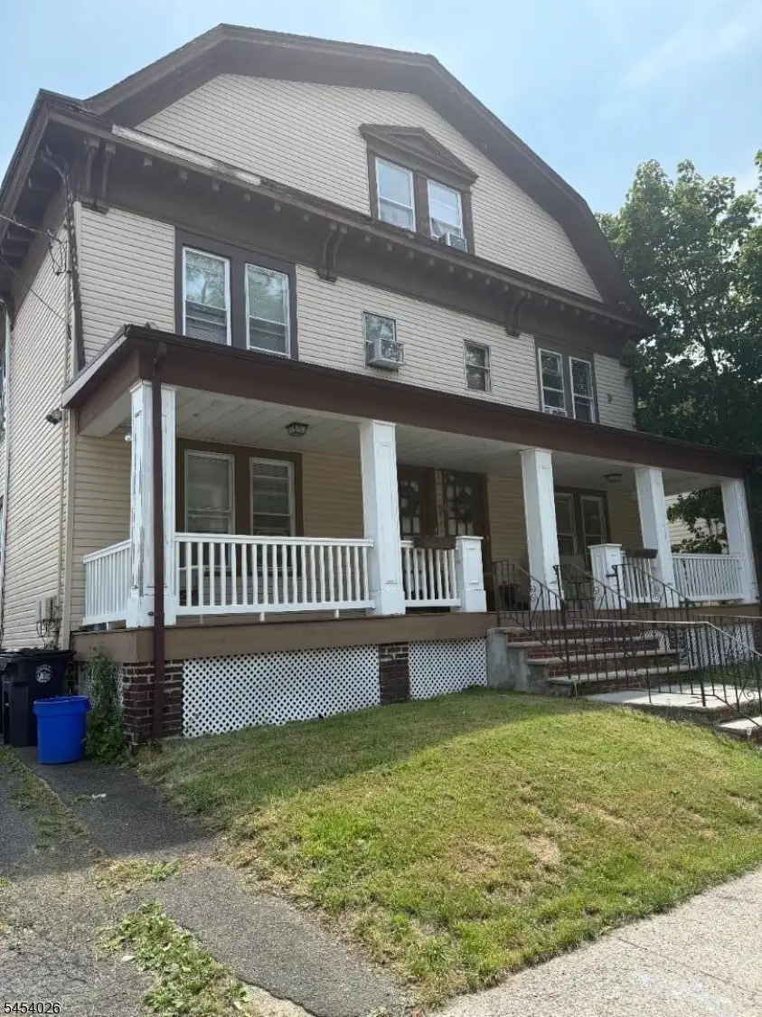24 Montrose St, Newark, NJ 07106 - #1