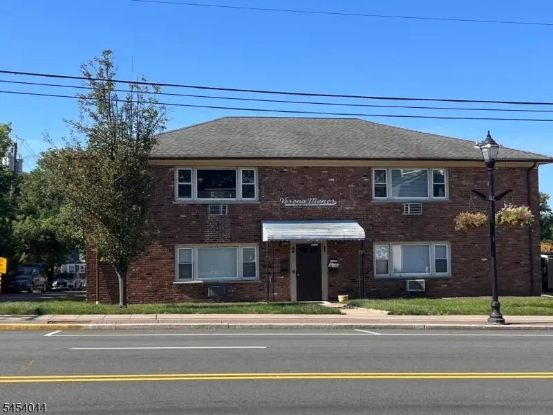 365 Bloomfield Ave, Verona, NJ 07044 - #1