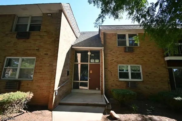 808 Eves Dr #2M, Hillsborough Twp., NJ 08844