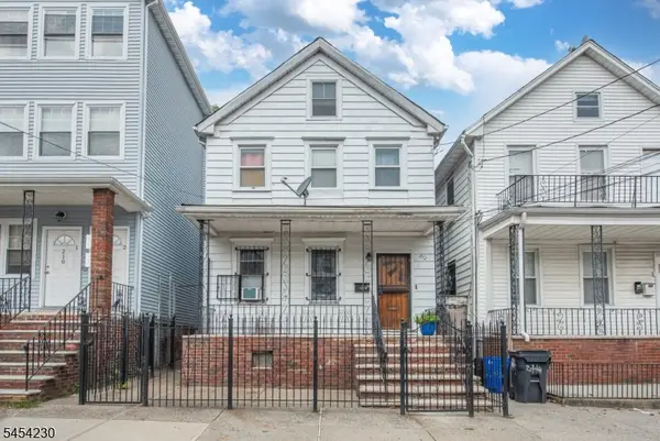 212 Garside St, Newark City, NJ 07104