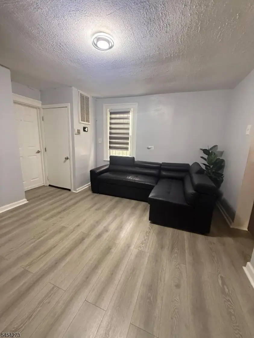 12 Thomas St, Newark, NJ 07114 - #2