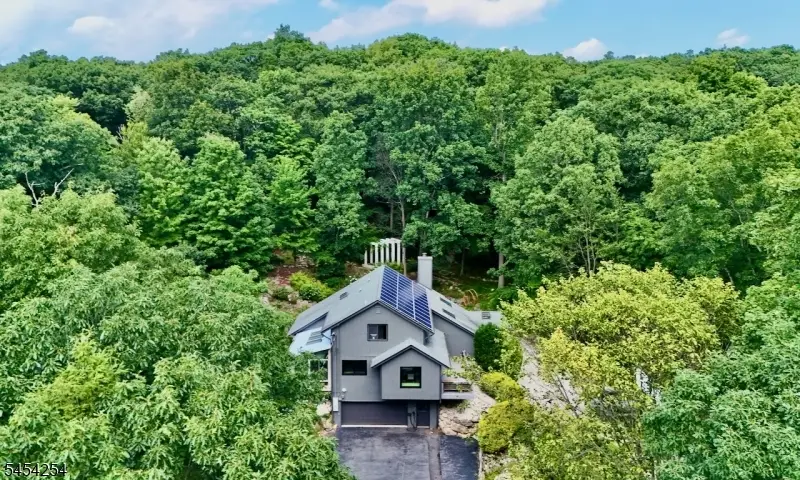 329 Glen Rd, Sparta, NJ 07871 - #3