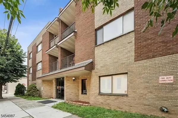 603 55th St #205, West New York Town, NJ 07093
