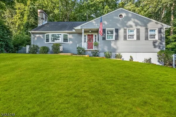108 Chestnut Ter, Rockaway Boro, NJ 07866