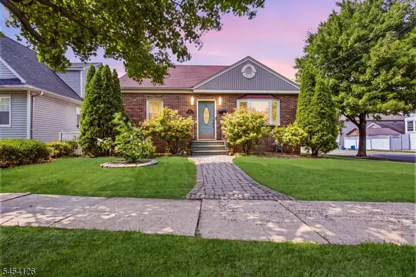 640 New York Ave, Lyndhurst Twp., NJ 07071