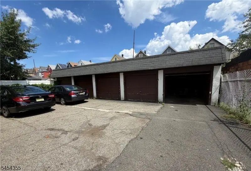 212 Sherman St, Perth Amboy, NJ 08861 - #2