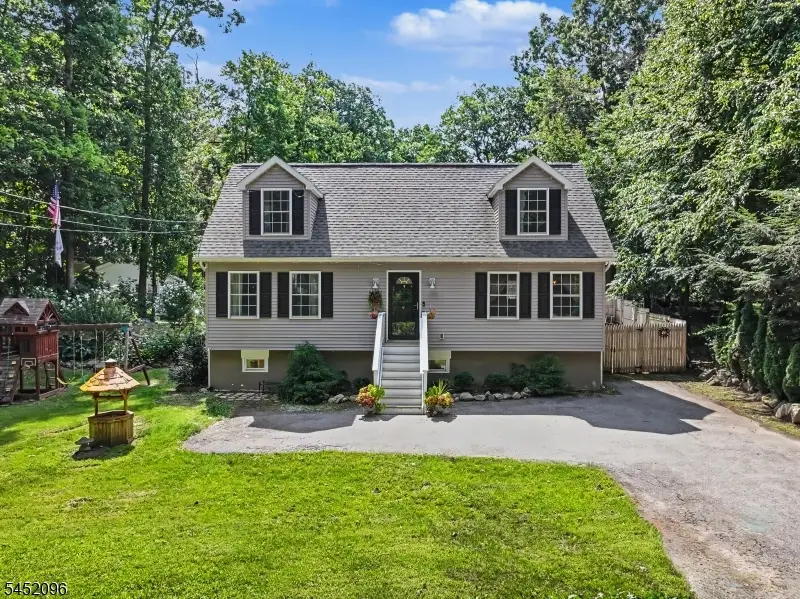 49 Lonaconing Rd, Highland Lakes, NJ 07422 - #1