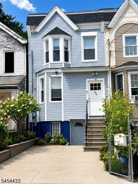 272 N 7th St, Newark, NJ 07107 - #1
