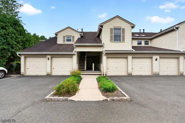 92 Jamestown Rd, Bernards Twp., NJ 07920