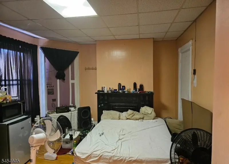 292 Governor St, Paterson, NJ 07501 - #3