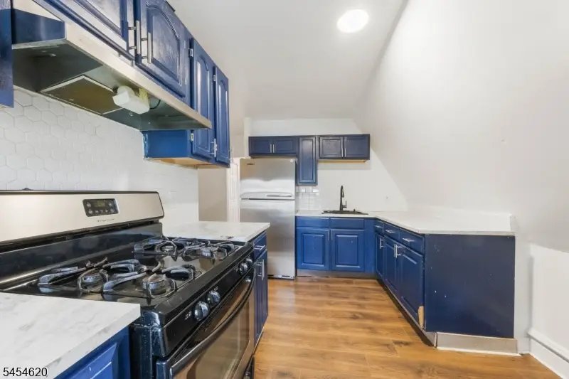 209 N 11th St, Newark, NJ 07107 - #2