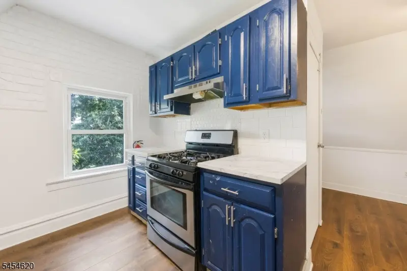 209 N 11th St, Newark, NJ 07107 - #3