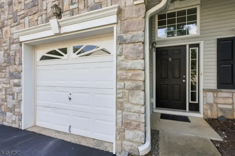 9 Bridgepointe Dr, Laurence Harbor, NJ 08879 - #2