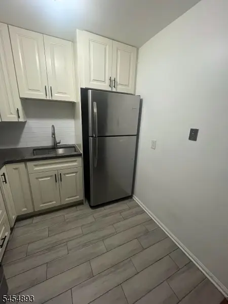 565 Grove St, Clifton, NJ 07013 - #3