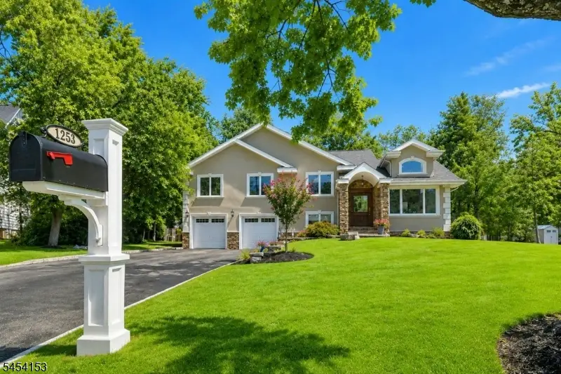 1253 Maple Hill Rd, Scotch Plains, NJ 07076 - #3