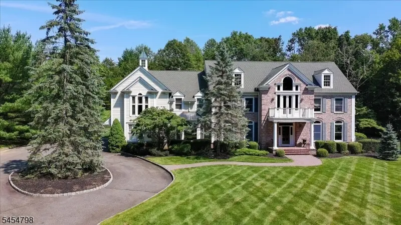 7 Martin Ln, Mendham, NJ 07960 - #2