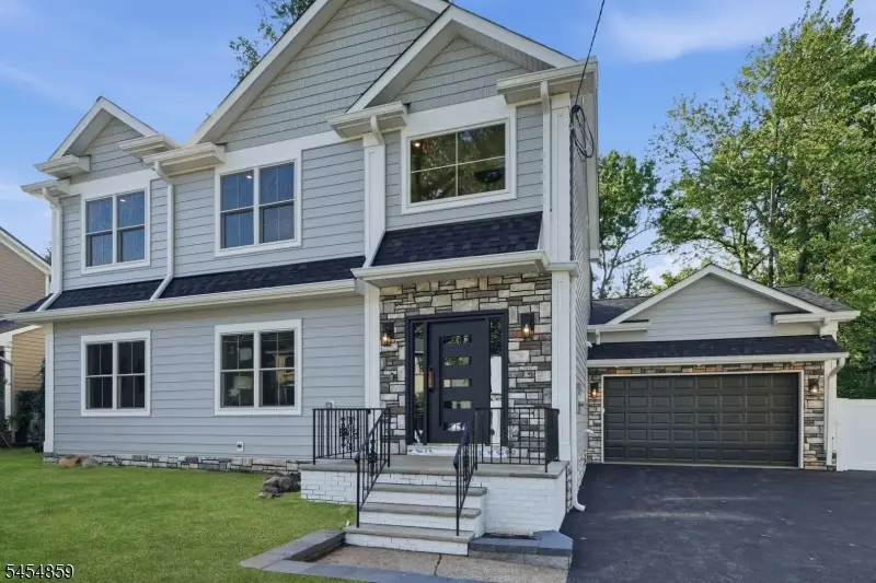 17 Blake Dr, Clark, NJ 07066 - #3