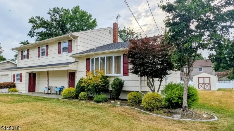 116 Stonehenge Ter, Clark, NJ 07066 - #1