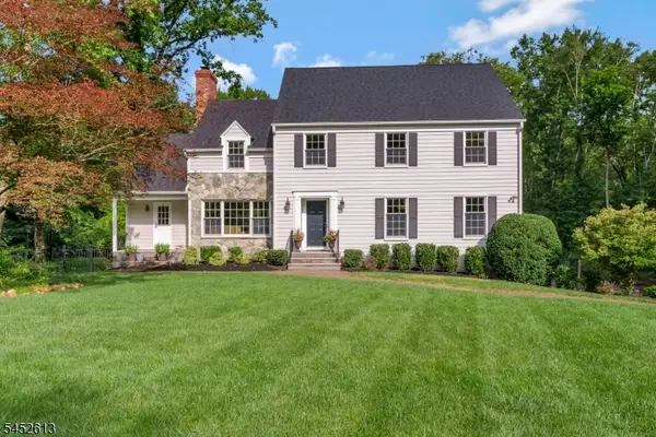 94 Sherwood Ln, Long Hill Twp., NJ 07980