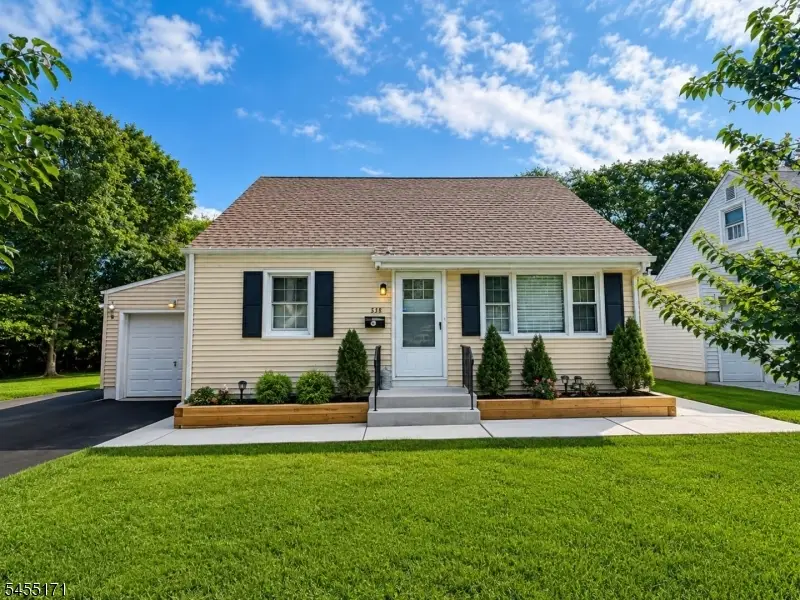 538 Cicilia Pl, Scotch Plains, NJ 07076 - #1
