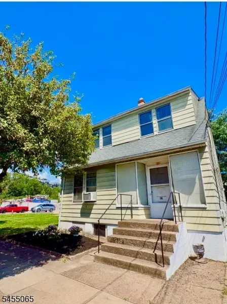82 Roosevelt Ave, Belleville Twp., NJ 07109