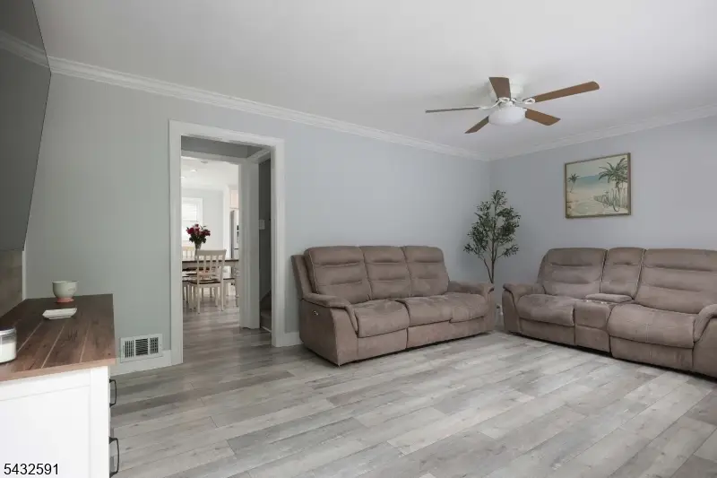 481 Albermarle St, Rahway, NJ 07065 - #3