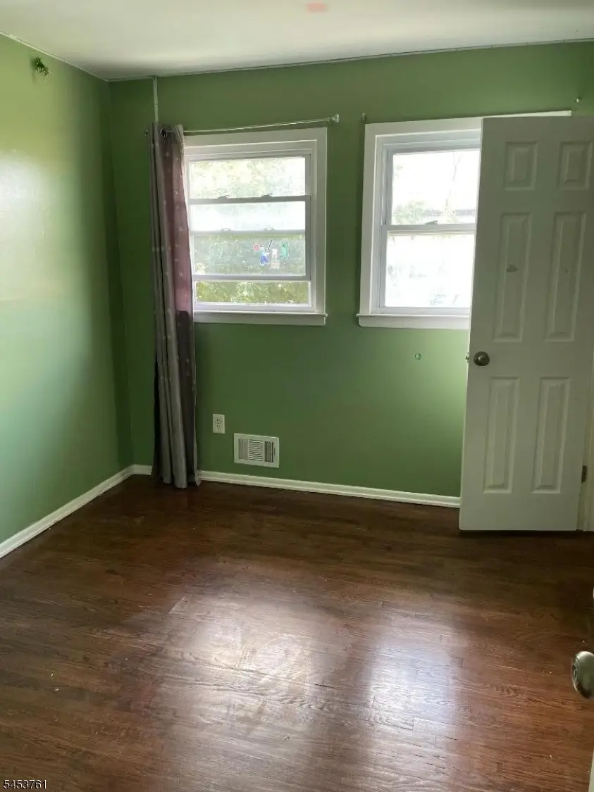 1418 Witherspoon St, Rahway, NJ 07065 - #2