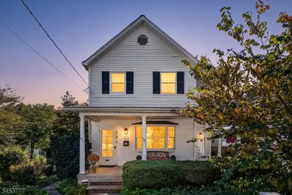 28 Leary Ave, Bloomingdale Boro, NJ 07403