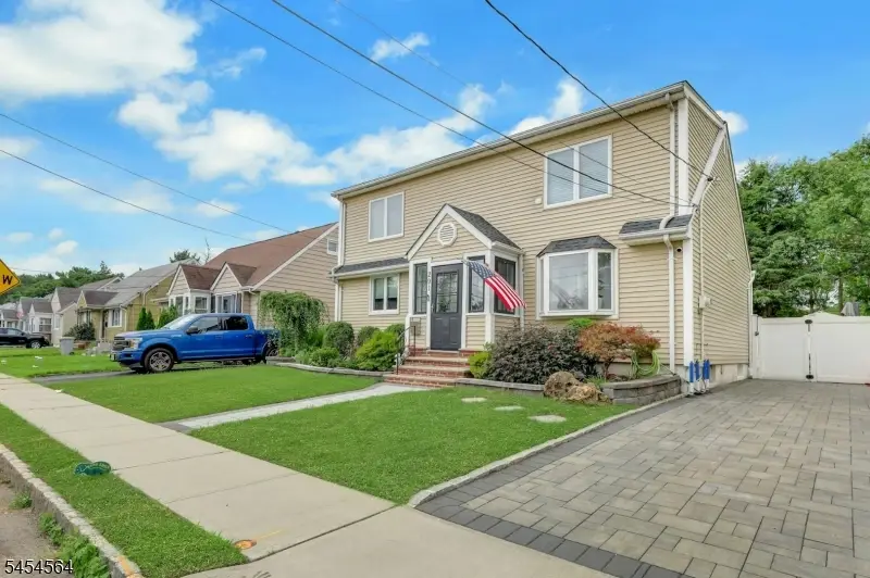 291 Fairway Ave, Belleville, NJ 07109 - #2