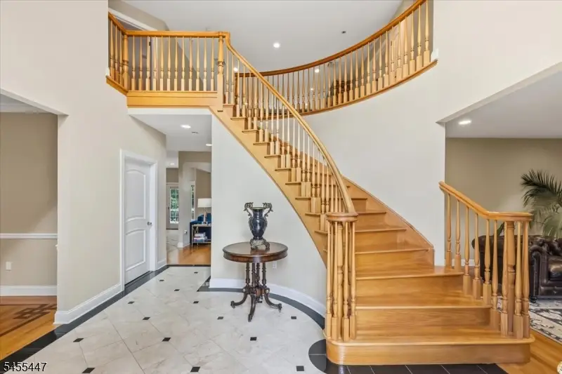 4 Centennial Ct, Totowa, NJ 07512 - #3
