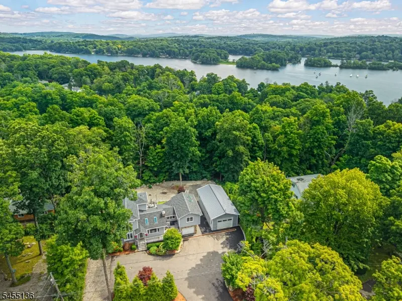 210 Wawayanda Rd, Highland Lakes, NJ 07422 - #2