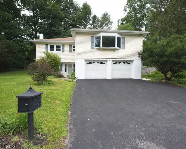 4 Rainbow Trl, Highland Lakes, NJ 07422 - #2