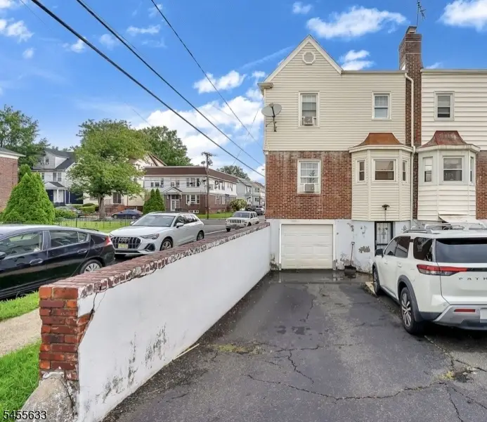 75 Fuller Pl, Irvington, NJ 07111 - #2