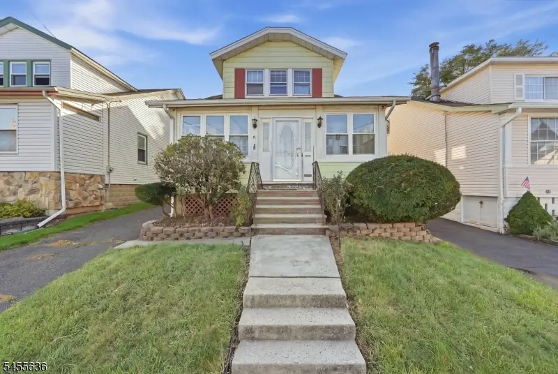 2138 Stecher Ave, Union, NJ 07083 - #1
