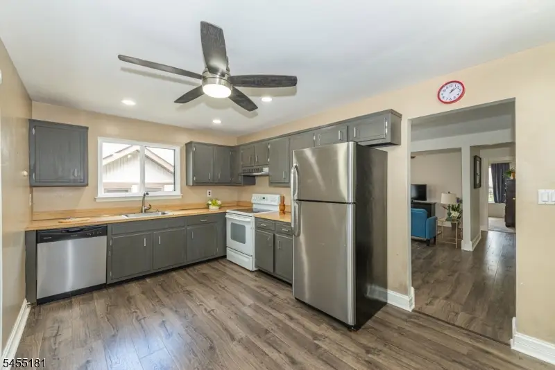 15277 Aspen Ct, Stanhope, NJ 07874 - #3