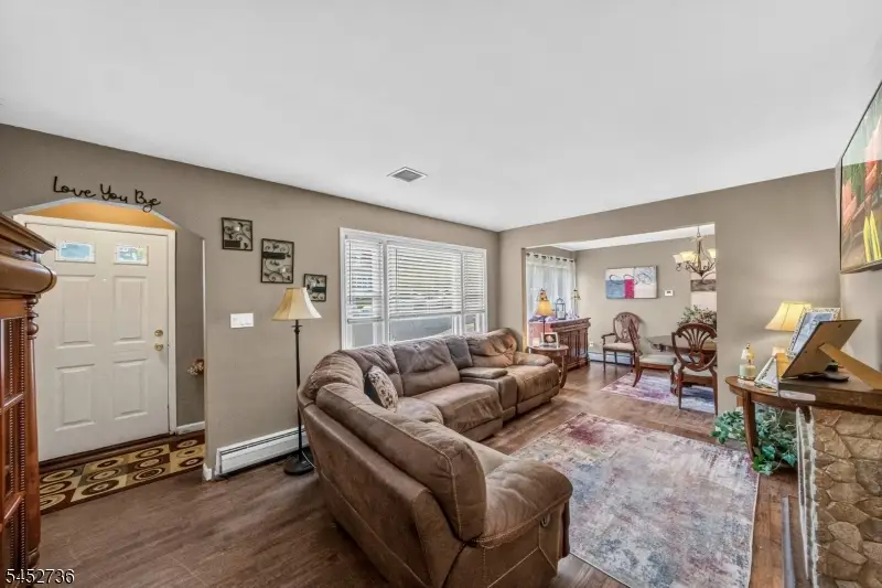 129 Belmohr St, Belleville, NJ 07109 - #3