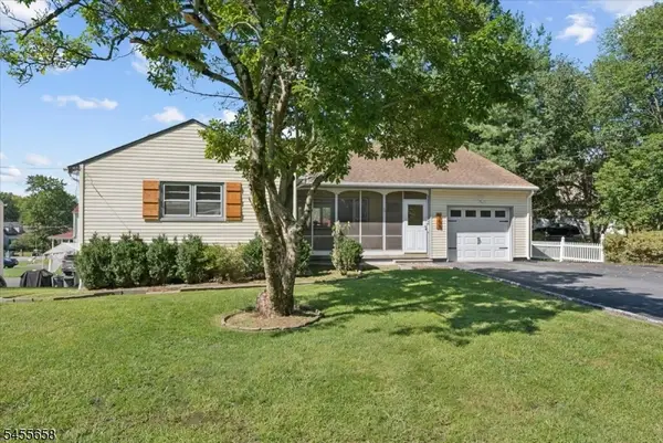 105 Parsippany Rd, Hanover Twp., NJ 07981