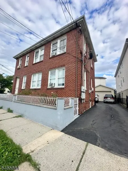 591 Meadow St #2, Elizabeth City, NJ 07201