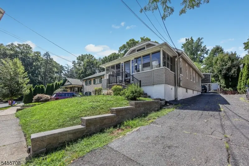 13 Cottage Pl, Nutley, NJ 07110 - #2